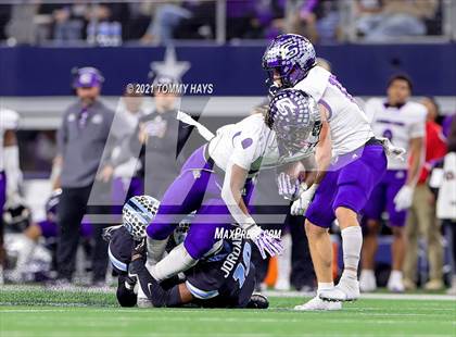 Thumbnail 3 in Paetow vs. College Station (UIL Football 5A D1 Finals) photogallery.