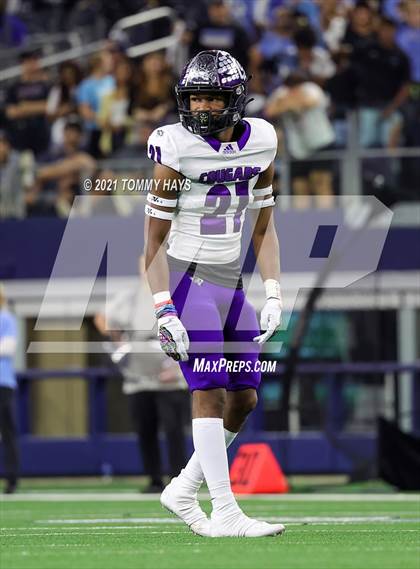 Thumbnail 2 in Paetow vs. College Station (UIL Football 5A D1 Finals) photogallery.
