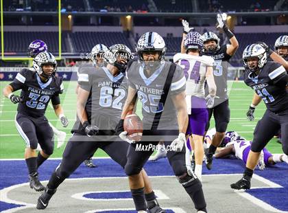 Thumbnail 2 in Paetow vs. College Station (UIL Football 5A D1 Finals) photogallery.