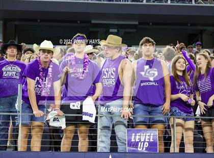 Thumbnail 2 in Paetow vs. College Station (UIL Football 5A D1 Finals) photogallery.