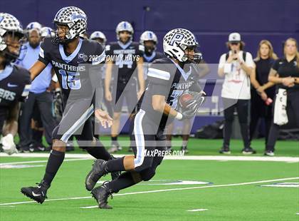 Thumbnail 1 in Paetow vs. College Station (UIL Football 5A D1 Finals) photogallery.