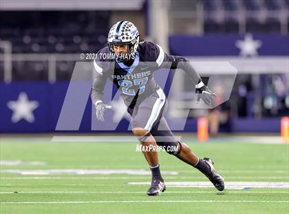 Thumbnail 2 in Paetow vs. College Station (UIL Football 5A D1 Finals) photogallery.