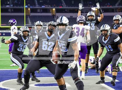 Thumbnail 3 in Paetow vs. College Station (UIL Football 5A D1 Finals) photogallery.