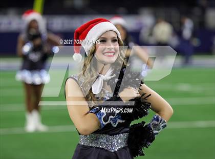 Thumbnail 2 in Paetow vs. College Station (UIL Football 5A D1 Finals) photogallery.