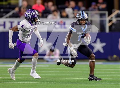 Thumbnail 3 in Paetow vs. College Station (UIL Football 5A D1 Finals) photogallery.