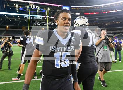 Thumbnail 3 in Paetow vs. College Station (UIL Football 5A D1 Finals) photogallery.