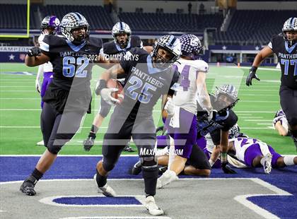 Thumbnail 2 in Paetow vs. College Station (UIL Football 5A D1 Finals) photogallery.