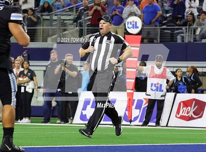Thumbnail 2 in Paetow vs. College Station (UIL Football 5A D1 Finals) photogallery.