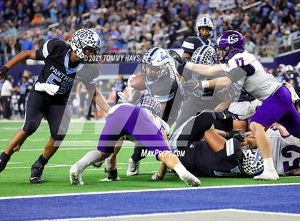 Thumbnail 2 in Paetow vs. College Station (UIL Football 5A D1 Finals) photogallery.