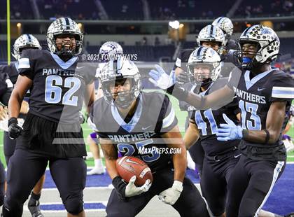 Thumbnail 2 in Paetow vs. College Station (UIL Football 5A D1 Finals) photogallery.