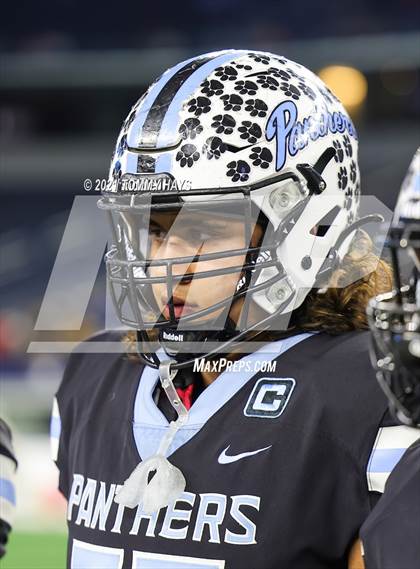 Thumbnail 1 in Paetow vs. College Station (UIL Football 5A D1 Finals) photogallery.