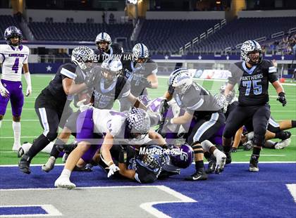 Thumbnail 3 in Paetow vs. College Station (UIL Football 5A D1 Finals) photogallery.