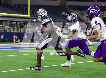 Thumbnail 1 in Paetow vs. College Station (UIL Football 5A D1 Finals) photogallery.