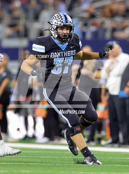 Thumbnail 1 in Paetow vs. College Station (UIL Football 5A D1 Finals) photogallery.