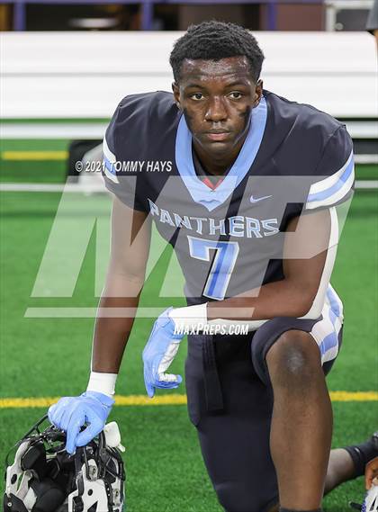 Thumbnail 3 in Paetow vs. College Station (UIL Football 5A D1 Finals) photogallery.