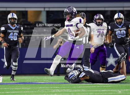 Thumbnail 1 in Paetow vs. College Station (UIL Football 5A D1 Finals) photogallery.