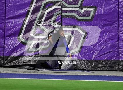 Thumbnail 3 in Paetow vs. College Station (UIL Football 5A D1 Finals) photogallery.