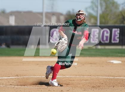 Thumbnail 2 in Deer Park vs. The Woodlands (NFCA Leadoff Classic) photogallery.