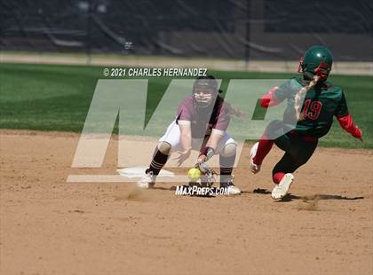 Thumbnail 2 in Deer Park vs. The Woodlands (NFCA Leadoff Classic) photogallery.