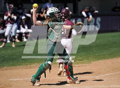 Thumbnail 2 in Deer Park vs. The Woodlands (NFCA Leadoff Classic) photogallery.