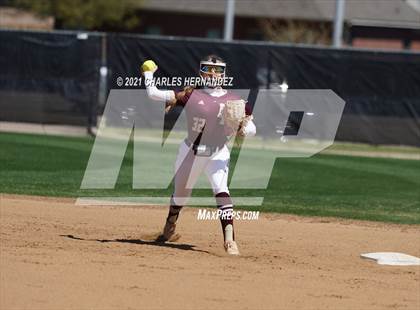 Thumbnail 3 in Deer Park vs. The Woodlands (NFCA Leadoff Classic) photogallery.