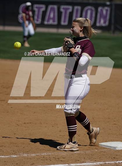 Thumbnail 1 in Deer Park vs. The Woodlands (NFCA Leadoff Classic) photogallery.