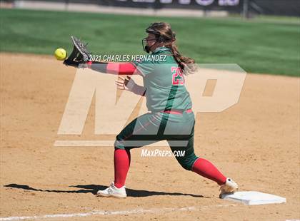 Thumbnail 2 in Deer Park vs. The Woodlands (NFCA Leadoff Classic) photogallery.