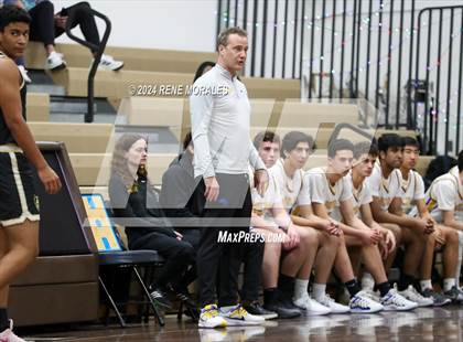 Thumbnail 2 in St. Francis vs Agoura photogallery.