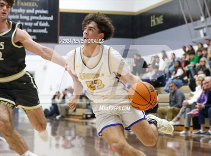 Thumbnail 3 in St. Francis vs Agoura photogallery.