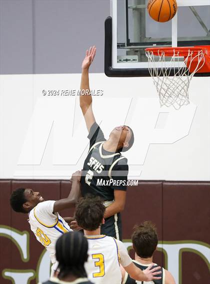 Thumbnail 3 in St. Francis vs Agoura photogallery.