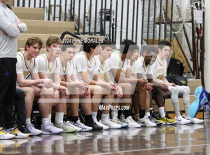 Thumbnail 2 in St. Francis vs Agoura photogallery.