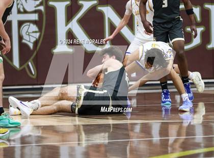 Thumbnail 1 in St. Francis vs Agoura photogallery.