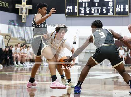Thumbnail 1 in St. Francis vs Agoura photogallery.