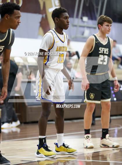 Thumbnail 3 in St. Francis vs Agoura photogallery.