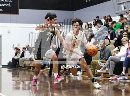 Thumbnail 3 in St. Francis vs Agoura photogallery.