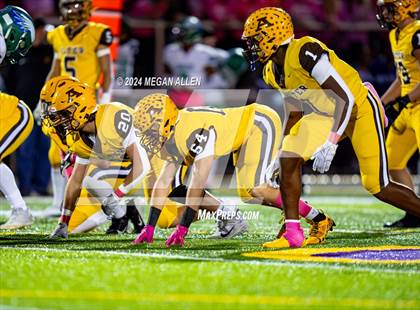 Thumbnail 3 in Chaminade Julienne Catholic @ Archbishop Alter photogallery.