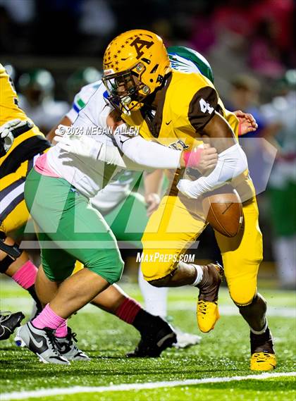 Thumbnail 2 in Chaminade Julienne Catholic @ Archbishop Alter photogallery.