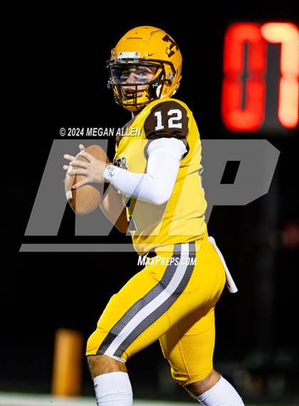 Thumbnail 3 in Chaminade Julienne Catholic @ Archbishop Alter photogallery.