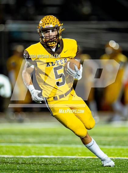 Thumbnail 1 in Chaminade Julienne Catholic @ Archbishop Alter photogallery.