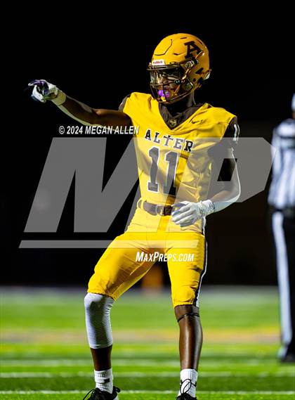 Thumbnail 1 in Chaminade Julienne Catholic @ Archbishop Alter photogallery.