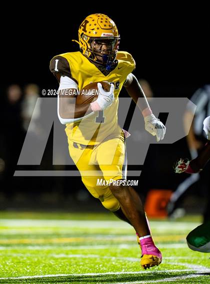 Thumbnail 2 in Chaminade Julienne Catholic @ Archbishop Alter photogallery.