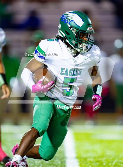 Thumbnail 2 in Chaminade Julienne Catholic @ Archbishop Alter photogallery.
