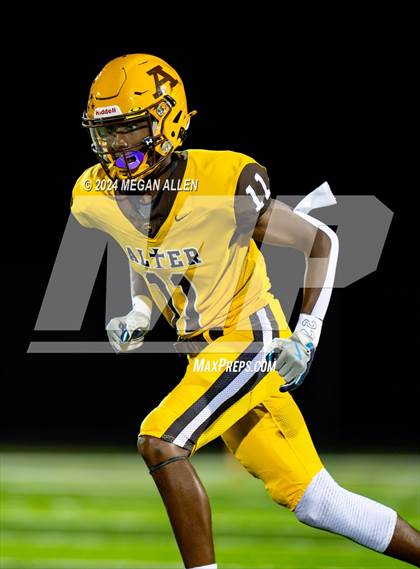 Thumbnail 3 in Chaminade Julienne Catholic @ Archbishop Alter photogallery.