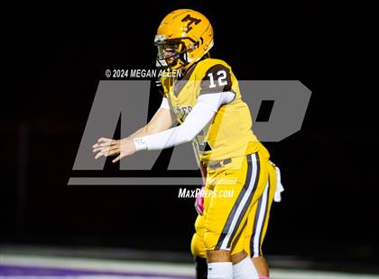 Thumbnail 2 in Chaminade Julienne Catholic @ Archbishop Alter photogallery.