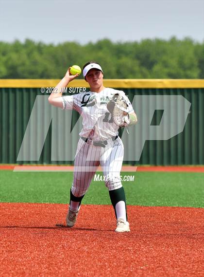 Thumbnail 2 in Troy vs Franklin (UIL 3A Area Playoff) photogallery.