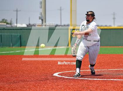 Thumbnail 1 in Troy vs Franklin (UIL 3A Area Playoff) photogallery.