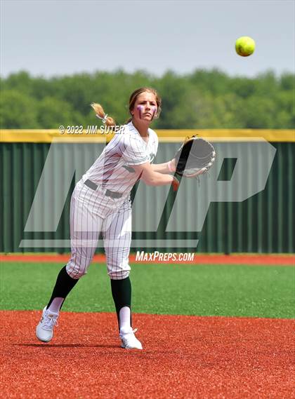 Thumbnail 1 in Troy vs Franklin (UIL 3A Area Playoff) photogallery.