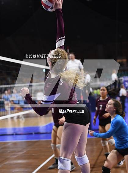 Thumbnail 3 in Pueblo County vs. Cheyenne Mountain (CHSAA 4A Playoff) photogallery.