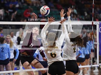 Thumbnail 1 in Pueblo County vs. Cheyenne Mountain (CHSAA 4A Playoff) photogallery.