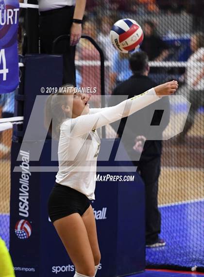 Thumbnail 2 in Pueblo County vs. Cheyenne Mountain (CHSAA 4A Playoff) photogallery.